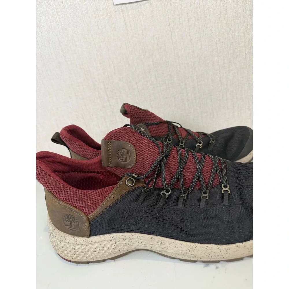 TIMBERLAND MEN'S FLYROAM TRAIL‎ LOW SNEAKERS size 10.5 color black and burgundy